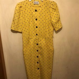 Vintage yellow dress with black polka dots 70s/80s Size 8